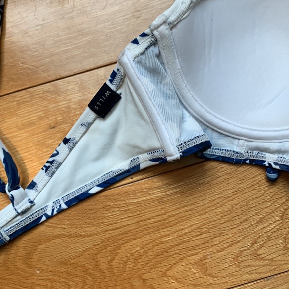 Jack Wills Underwire balcony Adjustable sz 10 White with Blue flowers Bikini NWT - Picture 9 of 12